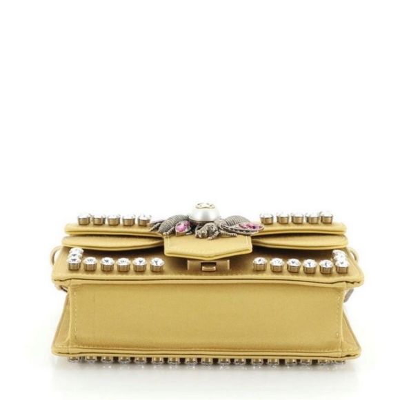 Gucci Broadway Pearly Bee Shoulder Bag
Crystal Embellished Satin - Picture 9 of 14